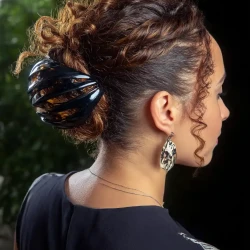 cheveux bouclés pince-1