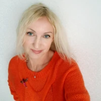 femme 60 ans visage ovale